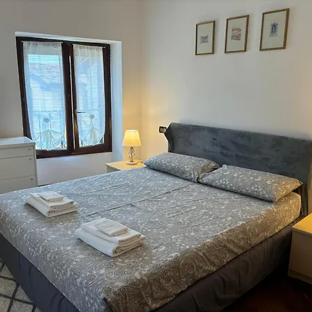 Moniga Castle Apartment Lejlighed Moniga del Garda