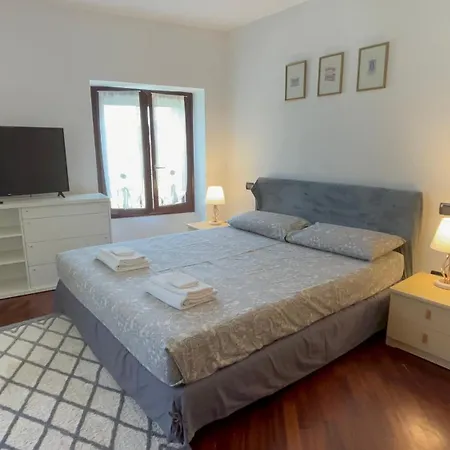 Moniga Castle Apartment Lejlighed